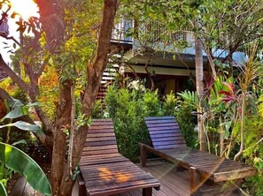 Televisor de 32 polzades amb canals per satèl·lit 