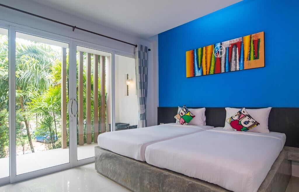 In-room safe, desk, blackout curtains, soundproofing