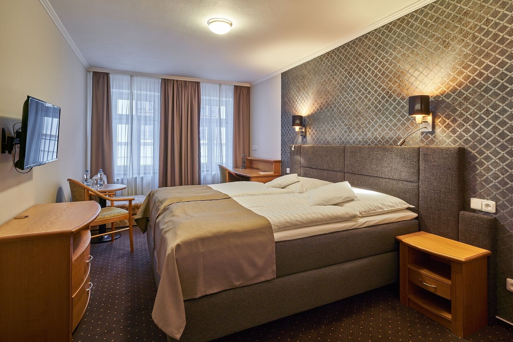 superior double room, 1 double bed with sofa bed | 1 bedroom, in-room safe, desk, soundproofing