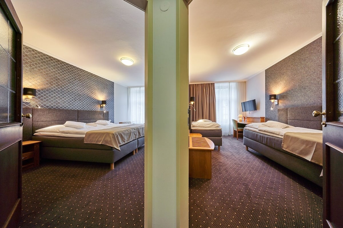 family room, 2 bedrooms, kitchenette | 1 bedroom, in-room safe, desk, soundproofing