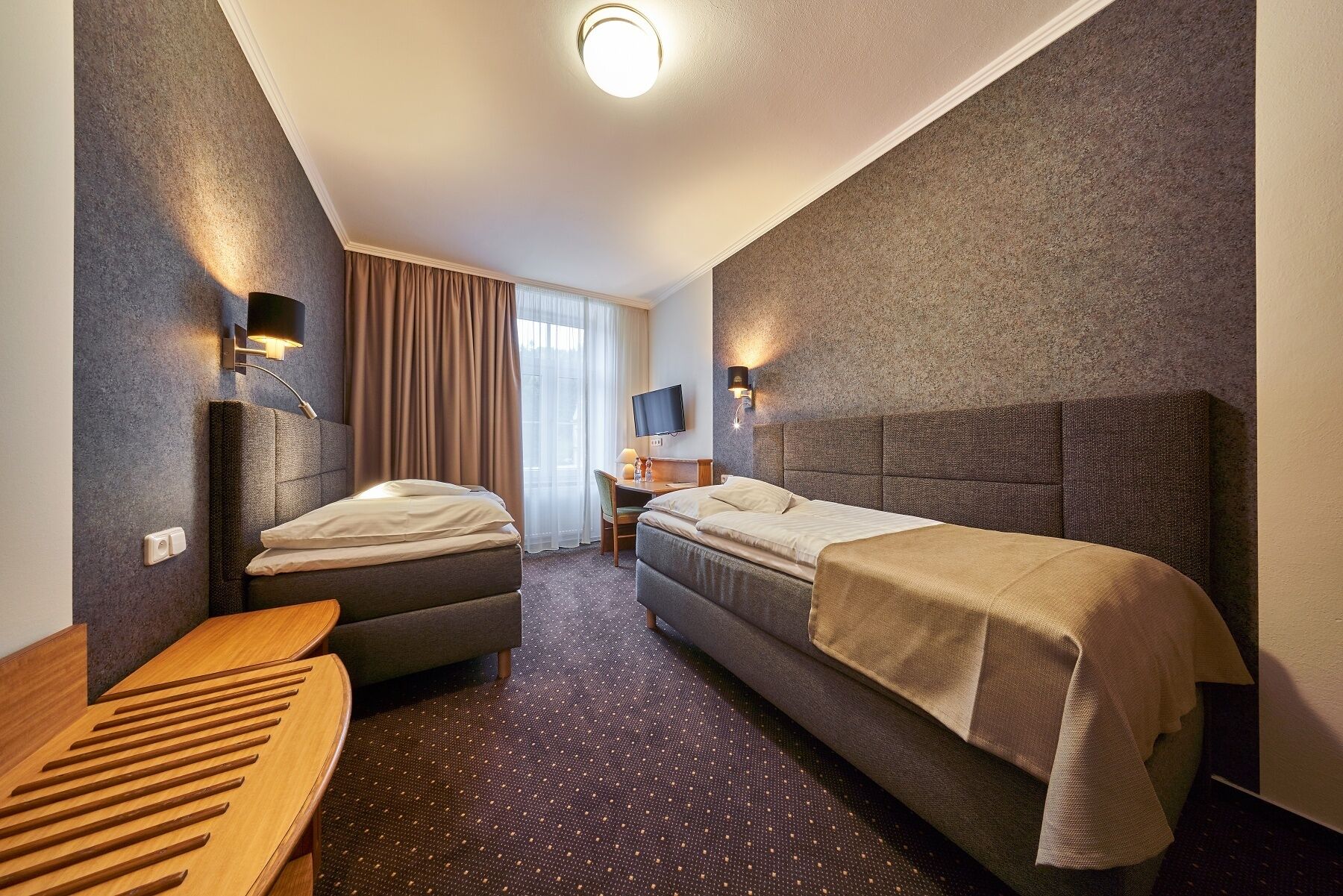 family room, 2 bedrooms, kitchenette | 1 bedroom, in-room safe, desk, soundproofing