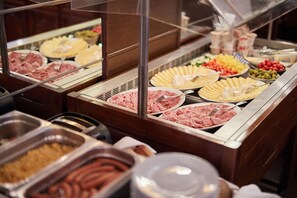Tägliches inbegriffenes Frühstücksbuffet