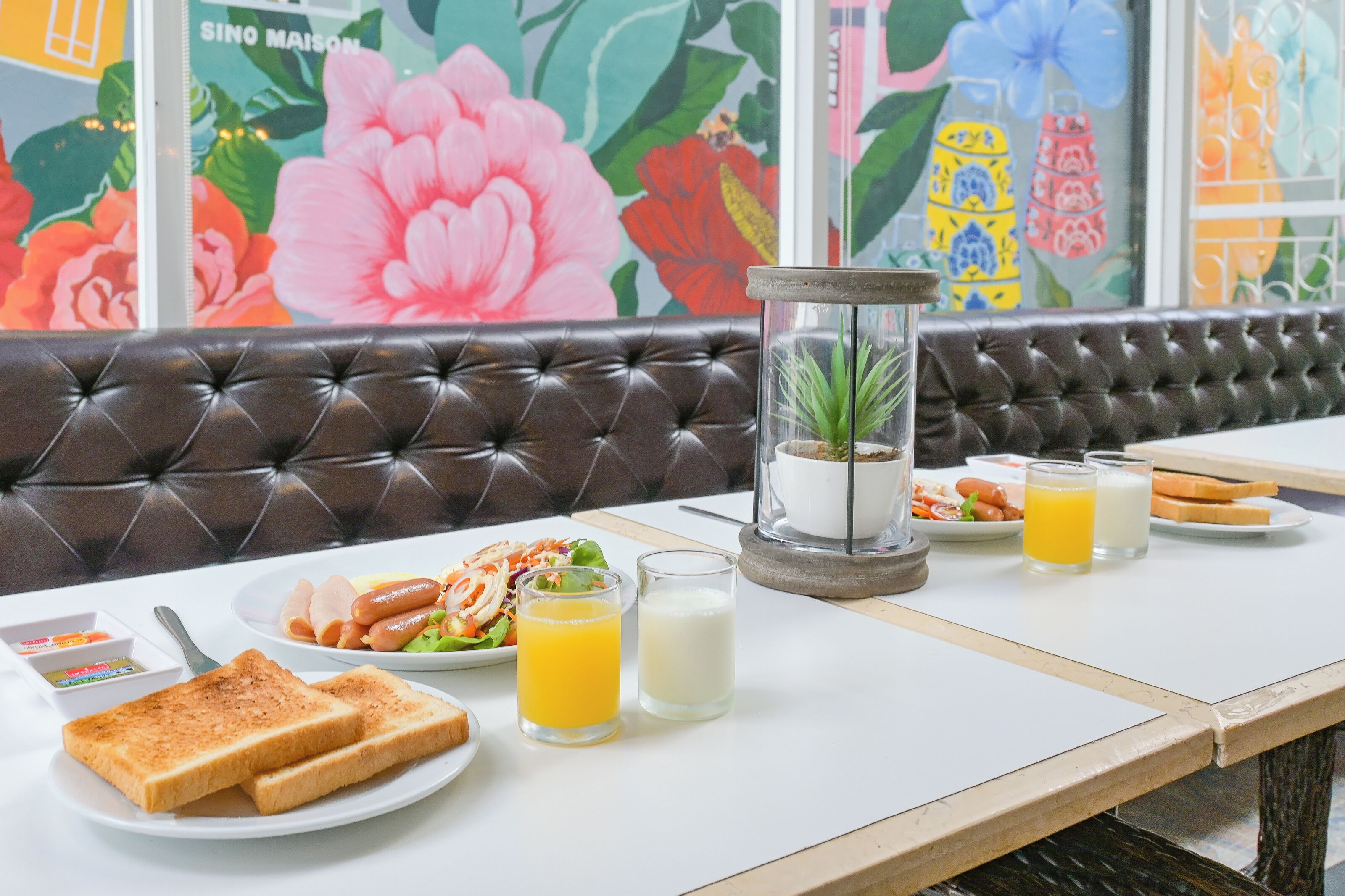 Petit déjeuner (150 THB par personne)