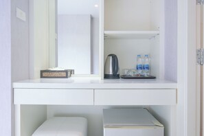 Standard Room | Premium bedding, minibar, in-room safe, desk - Sino Maison Hotel (Patong)