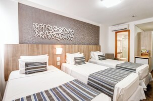 Ropa de cama de alta calidad y minibar 