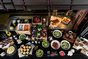 Buffet - Hilton Garden Inn Krakow Airport (Zabierzow)