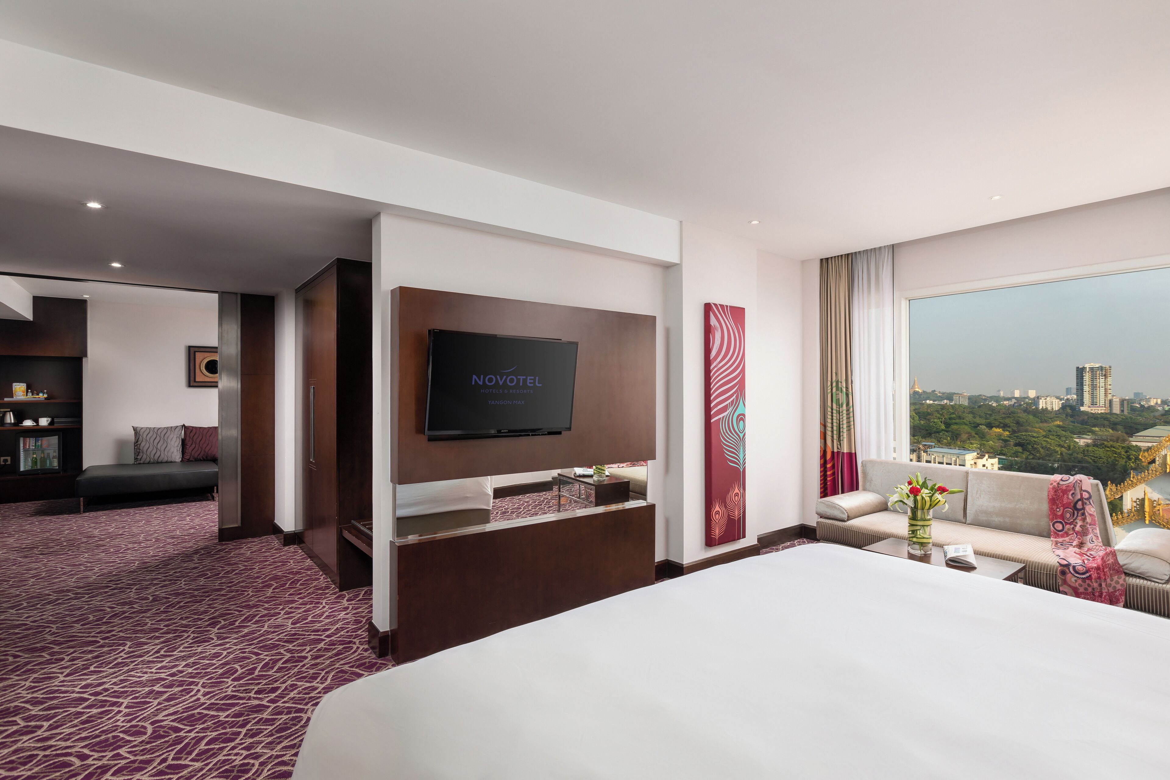 Presidential Suite | In-room safe, desk, laptop workspace, iron/ironing board
