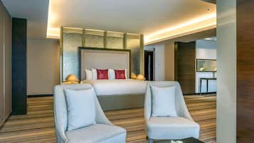 In-room safe, desk, laptop workspace, iron/ironing board