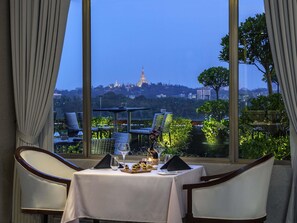 3 restaurants; lunch and dinner served  - Novotel Yangon Max (Yangon)