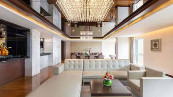 In-room safe, desk, laptop workspace, iron/ironing board