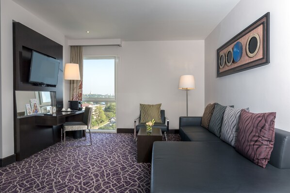 Een 42-inch televisie met kabelzenders