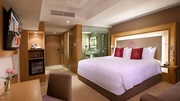1 bedroom, minibar, in-room safe, desk