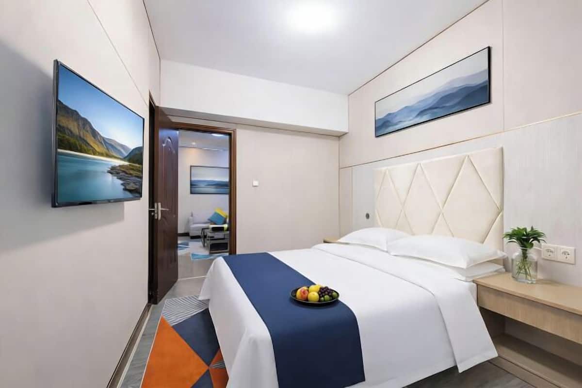 In-room safe, soundproofing, free WiFi