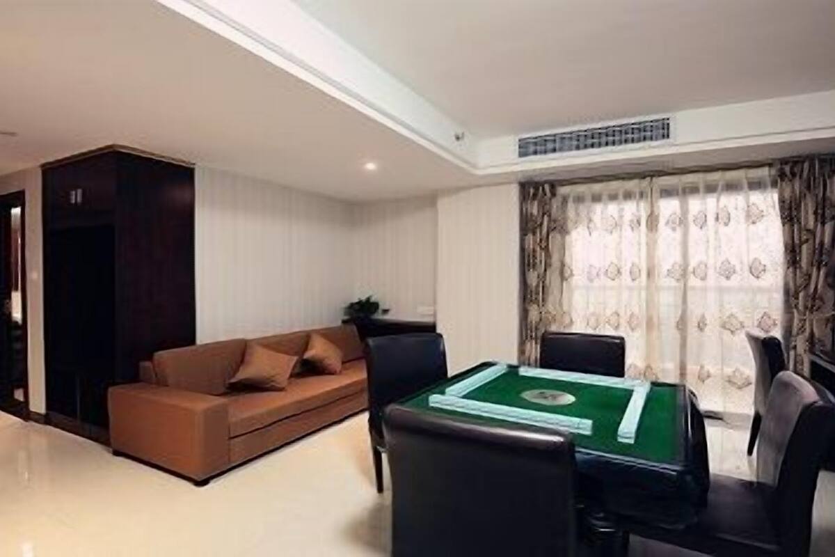 Business suite, 1 slaapkamer | Uitzicht vanuit de kamer