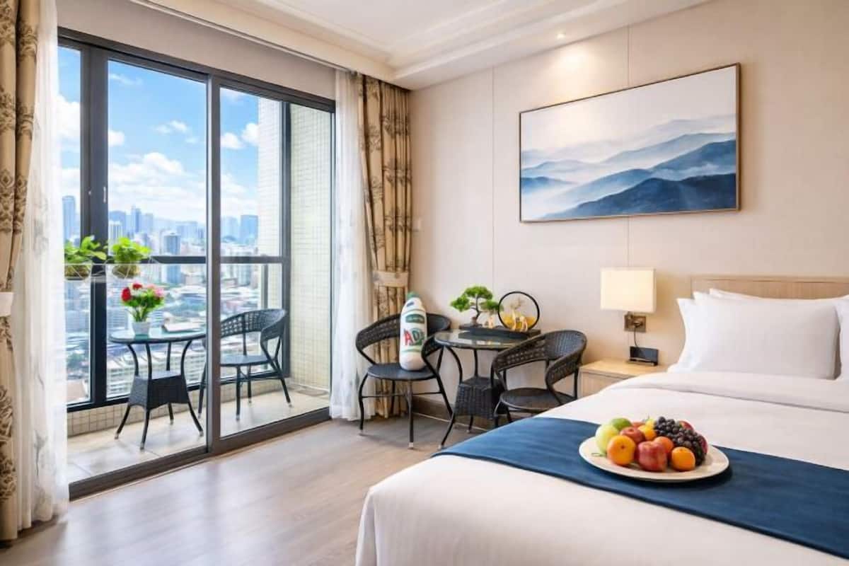 In-room safe, soundproofing, free WiFi