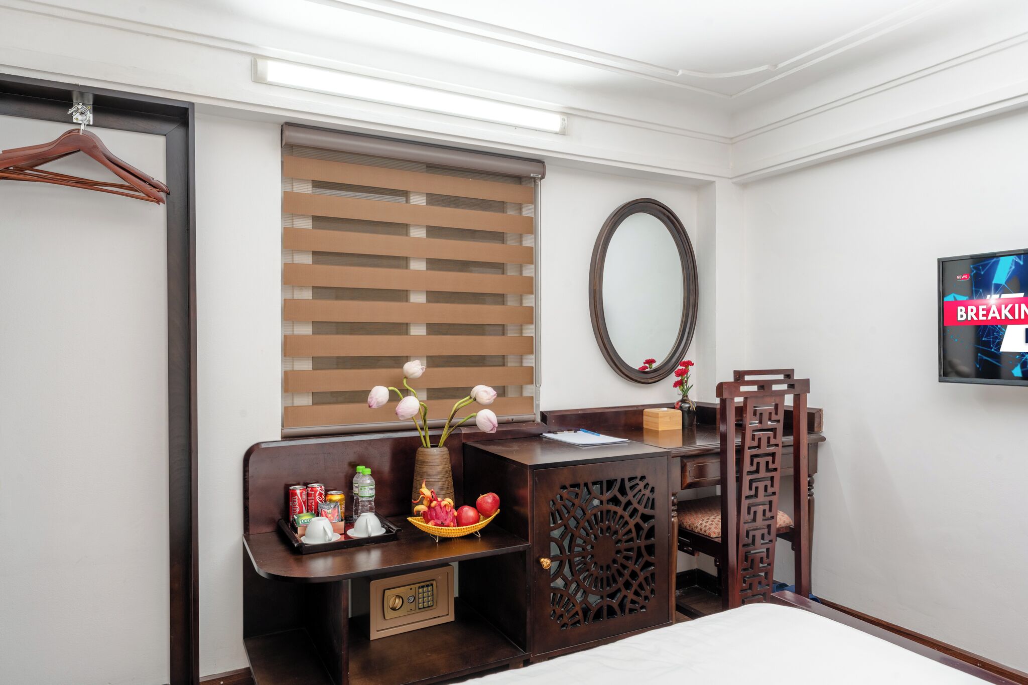 deluxe twin room | 1 bedroom, premium bedding, minibar, in-room safe