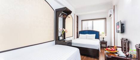 Superior-Dreibettzimmer | 11 Schlafzimmer, hochwertige Bettwaren, Minibar, Zimmersafe