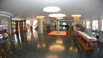 Hall