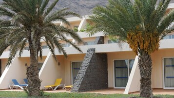 Minibar, in-room safe, desk, soundproofing