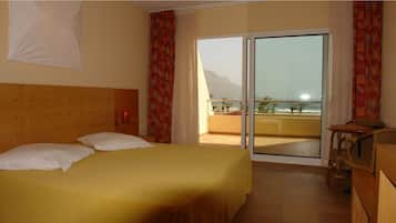 Minibar, coffres-forts dans les chambres, bureau, chambres insonorisées