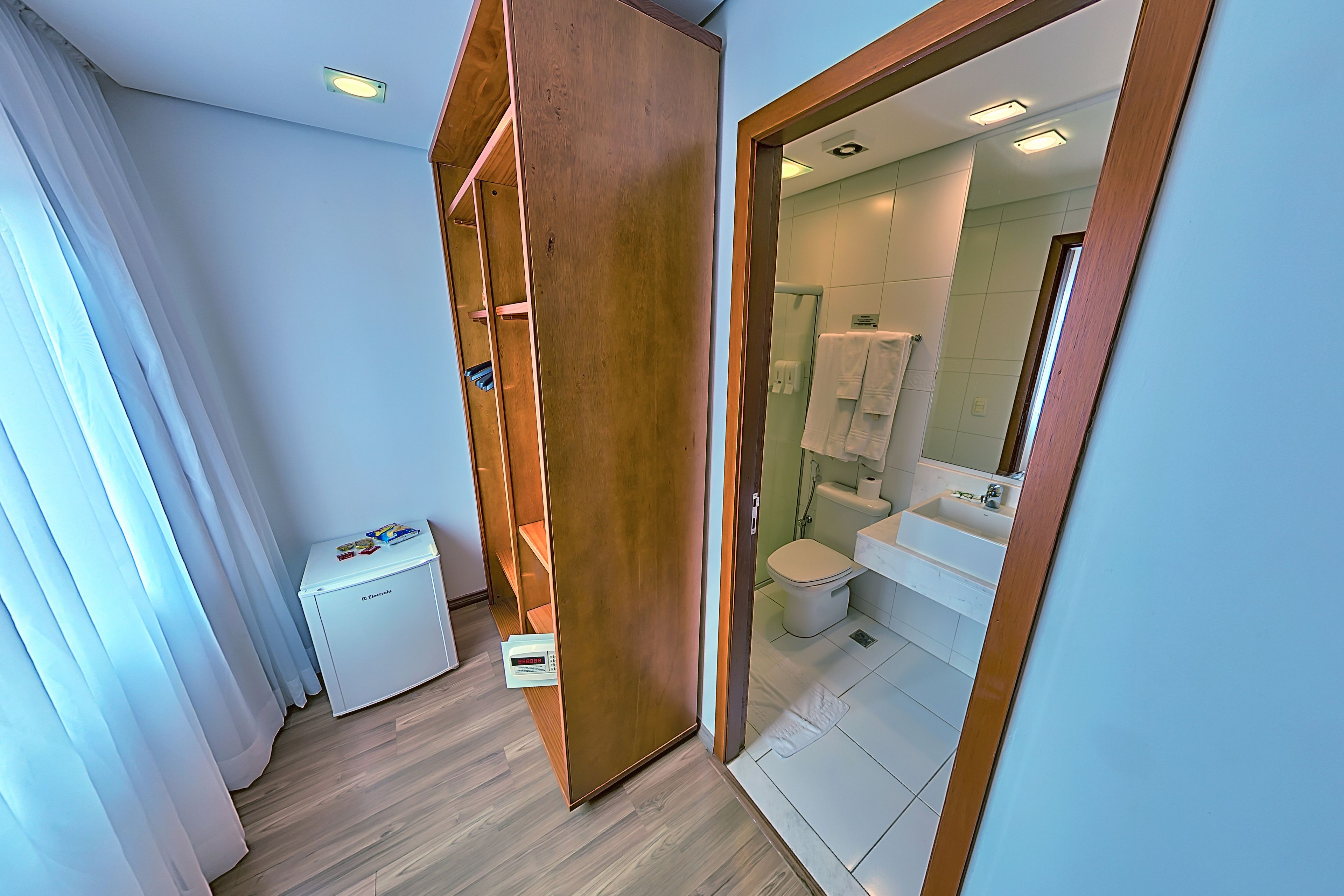 luxury apartment (super) | 1 bedroom, minibar, free wifi, bed sheets