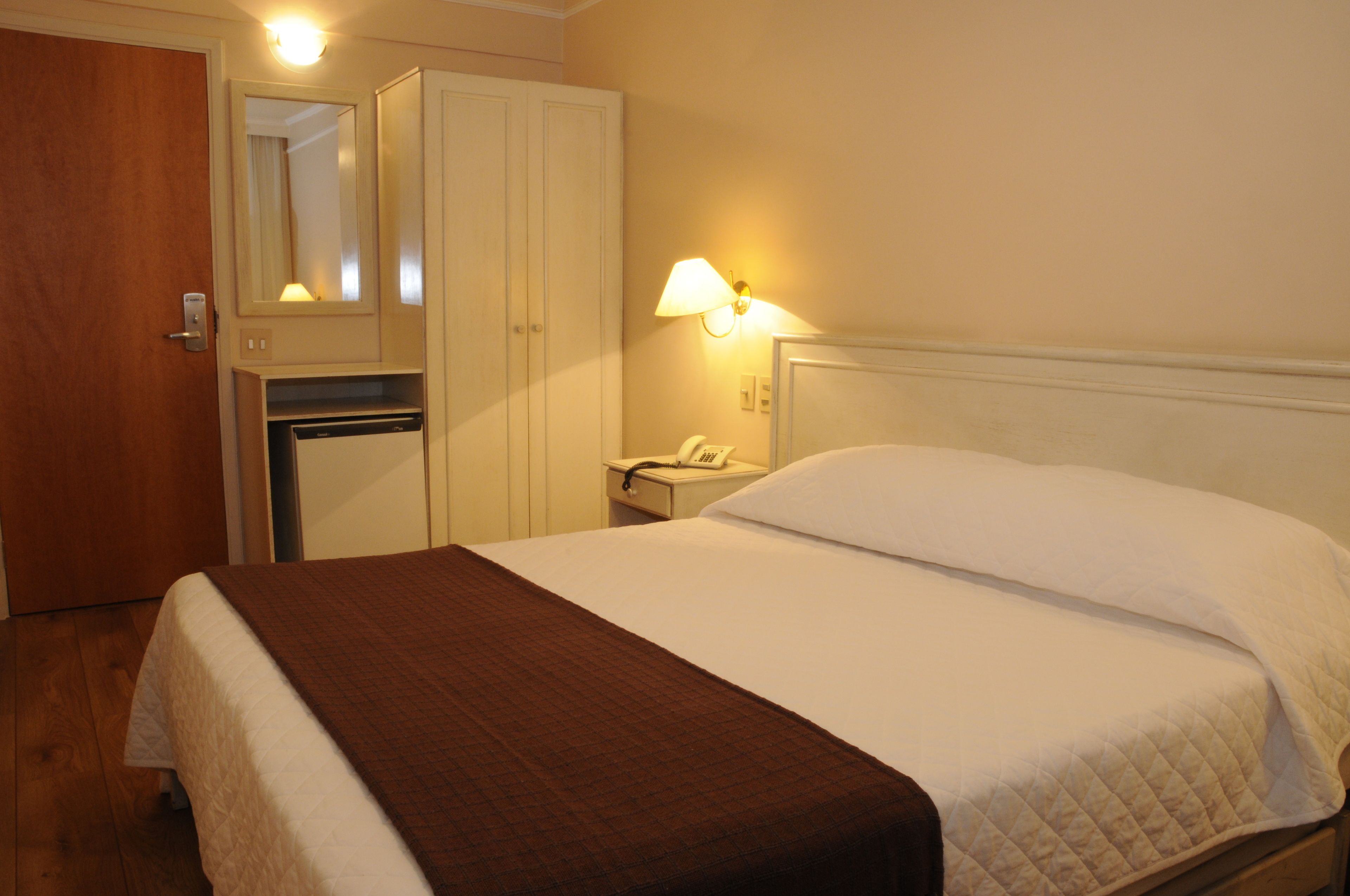 deluxe room | 1 bedroom, minibar, free wifi, bed sheets