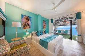 Deluxe Suite with private terrace on the beach | 海灘/海景