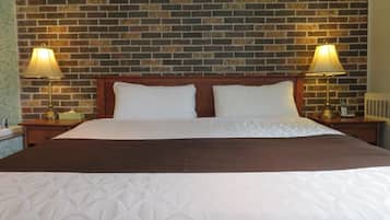 Room, 1 King Bed | In-room safe, desk, free WiFi, bed sheets