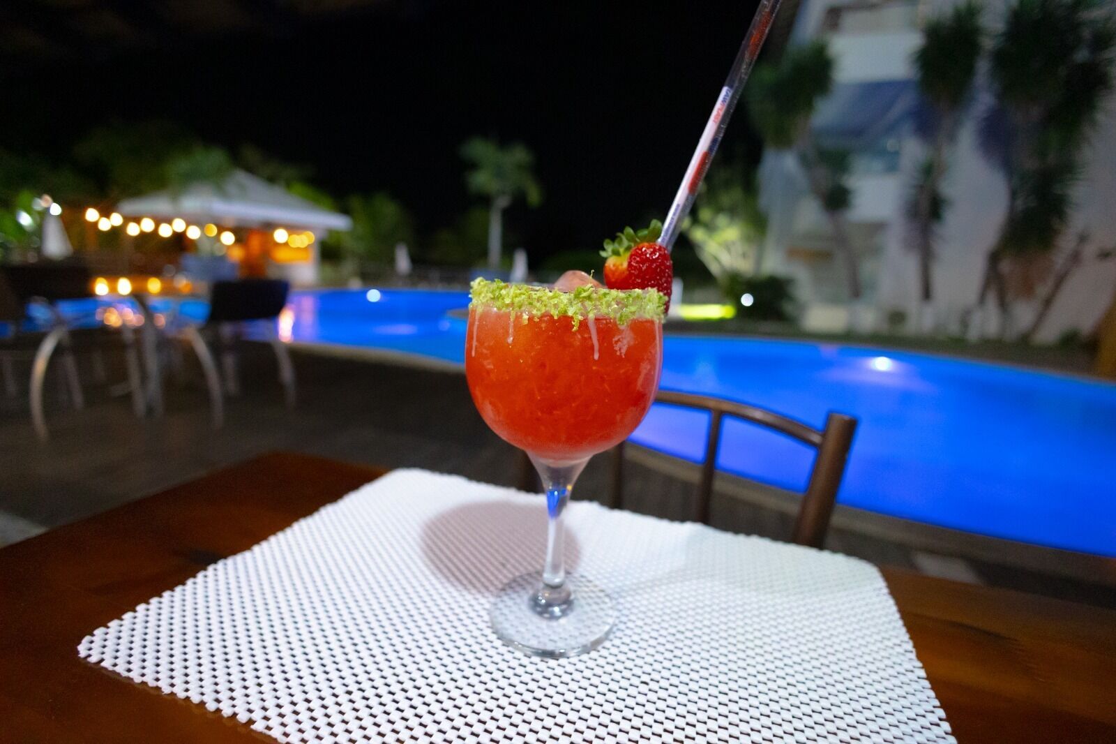 breakfast, lunch and dinner served