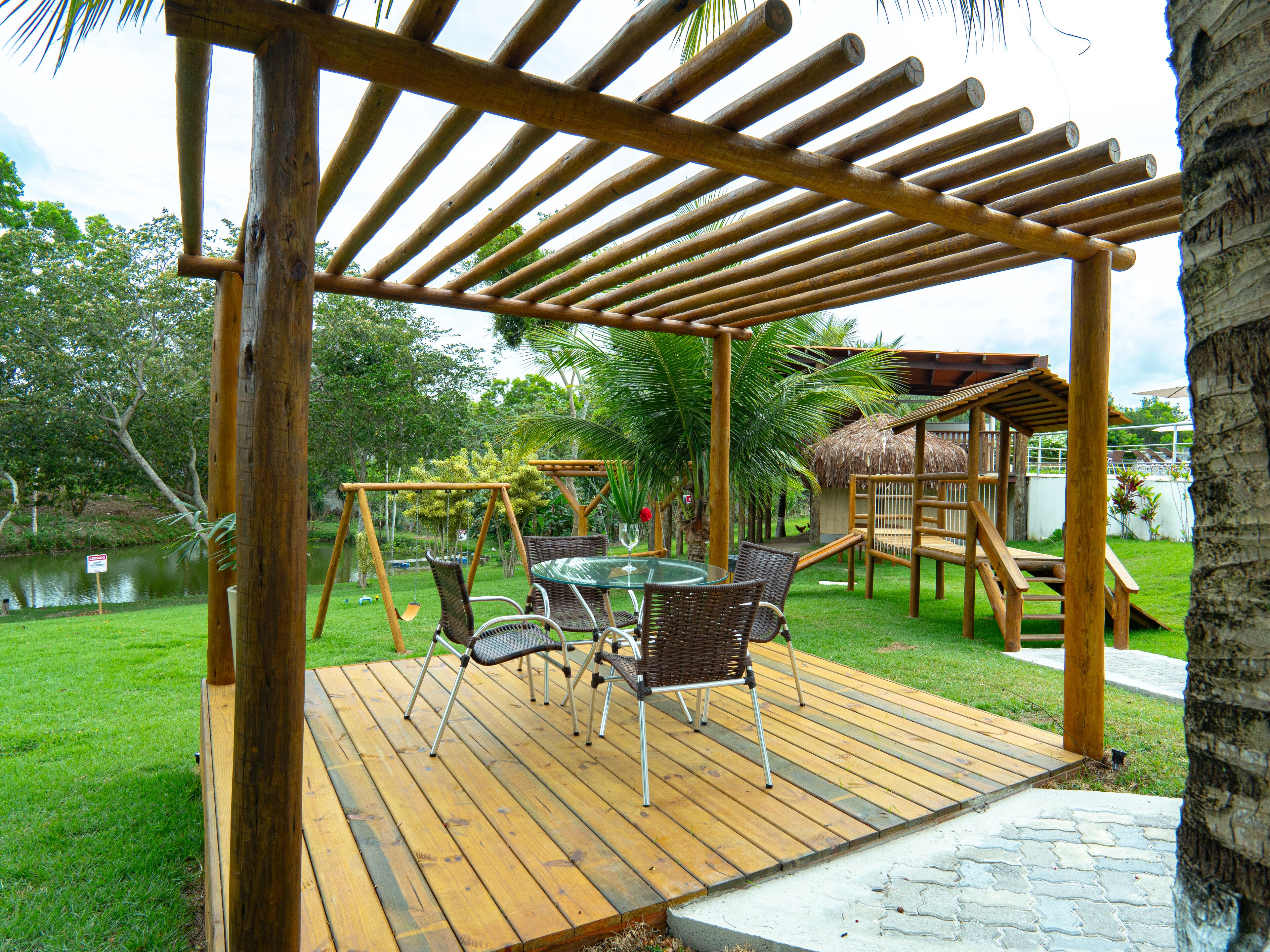 32-inch led tv with cable channels, tv