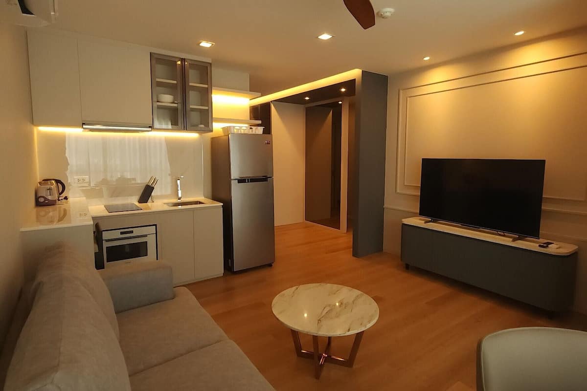 1 Bedroom with Private Pool  | ตู้นิรภัยในห้องพัก, โต๊ะทำงาน, ผ้าม่านกันแสง, เตารีด/โต๊ะรีดผ้า