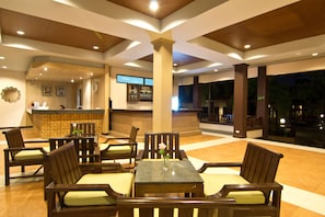 Frühstück, Mittagessen, Abendessen, thailändische Küche 