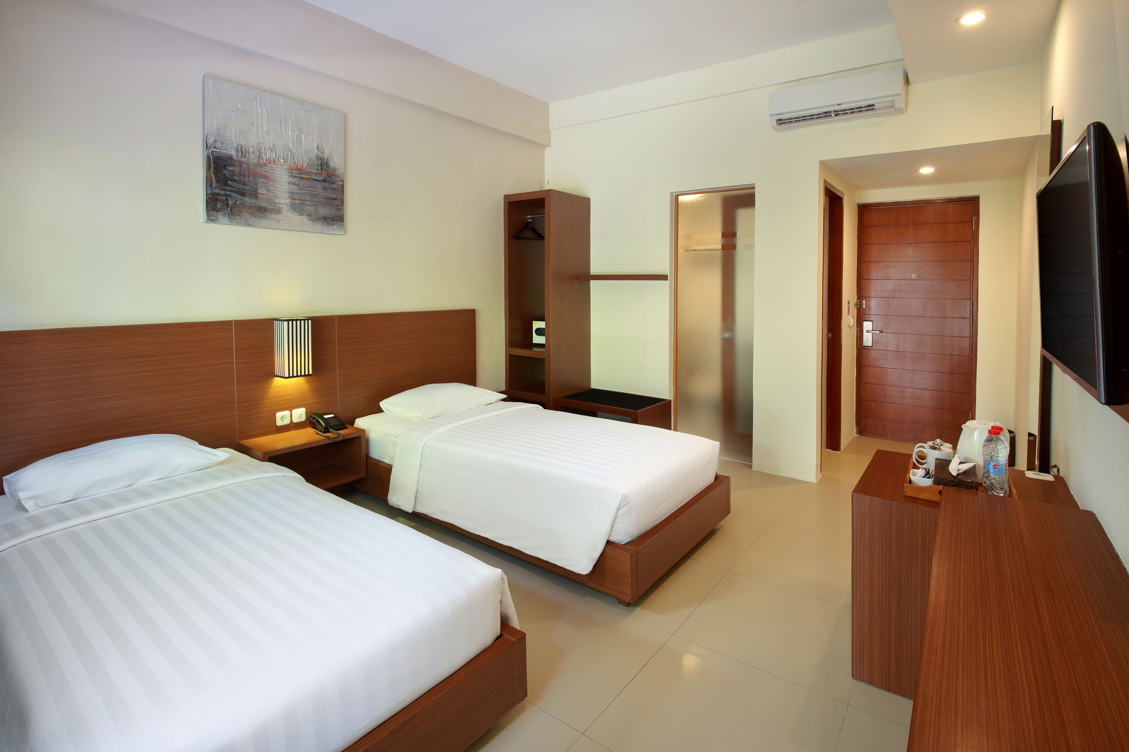 superior pool access room | minibar, in-room safe, desk, rollaway beds