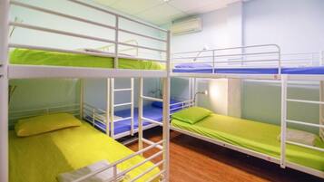 Free WiFi, bed sheets