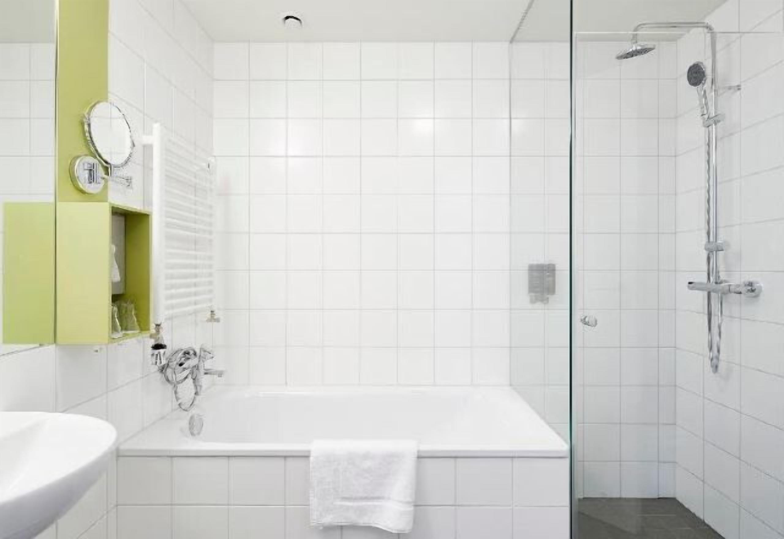 Bad | Hårføner og håndklær