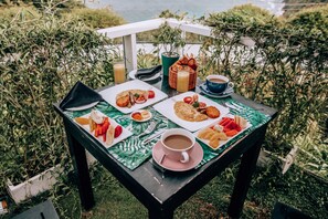 Breakfast, lunch and dinner served  - Levels Unawatuna (Unawatuna)