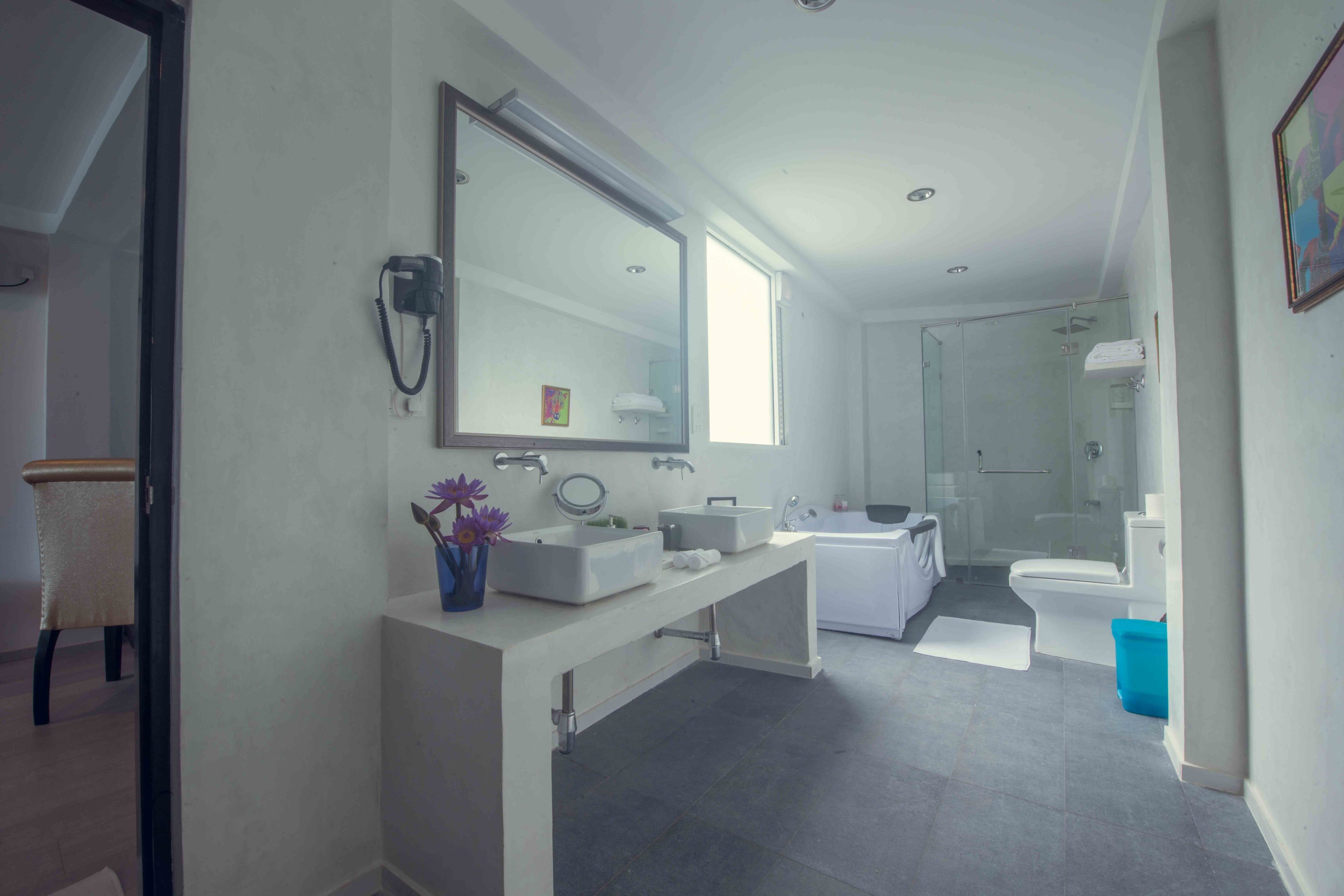 free toiletries, hair dryer, bathrobes, bidet