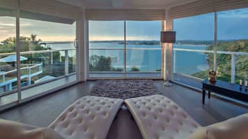 Suíte | Vista para praia/oceano