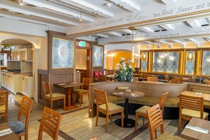 Lunch, dinner served; German cuisine, alfresco dining 