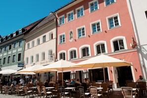 Terrace/patio - Hotel & Restaurant Ludwigs (Fuessen)