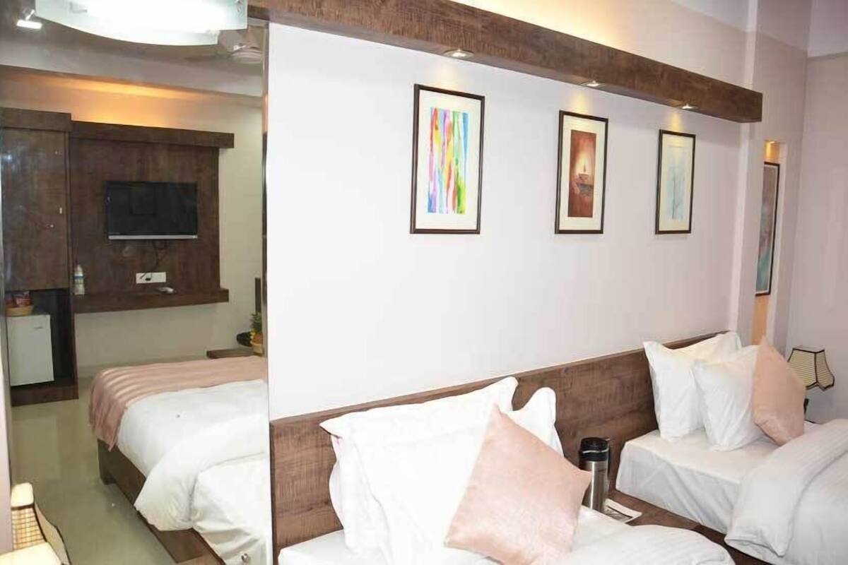 Deluxe Room | 1 bilik tidur, bar mini, peti besi dalam bilik, kalis bunyi