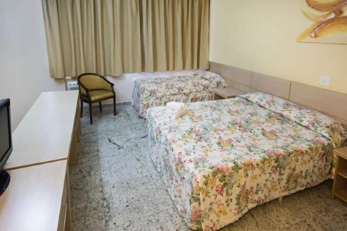 In-room safe, free WiFi, bed sheets