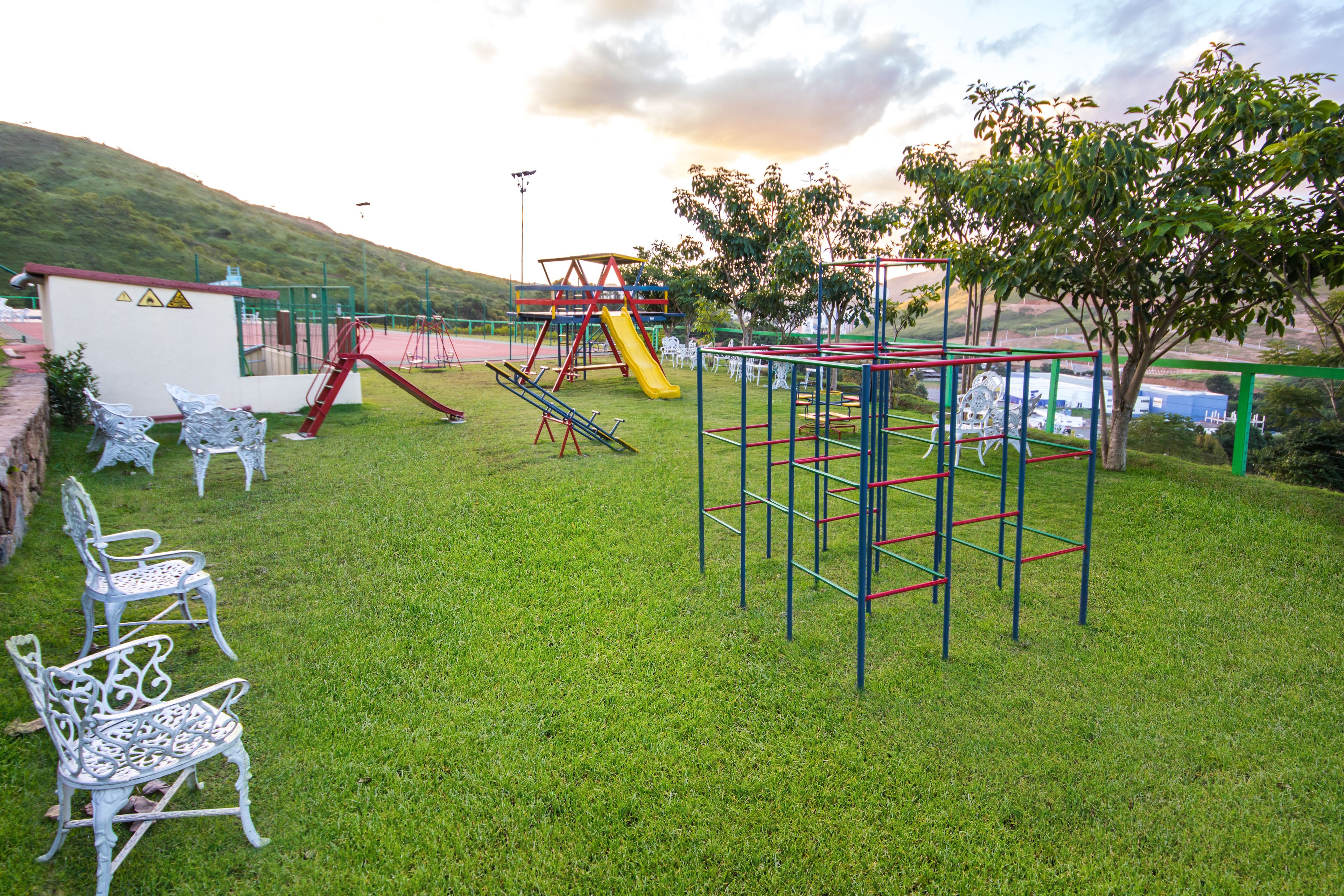 children’s play area – outdoor