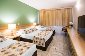 Caja de seguridad en la habitación, wifi gratis y ropa de cama 