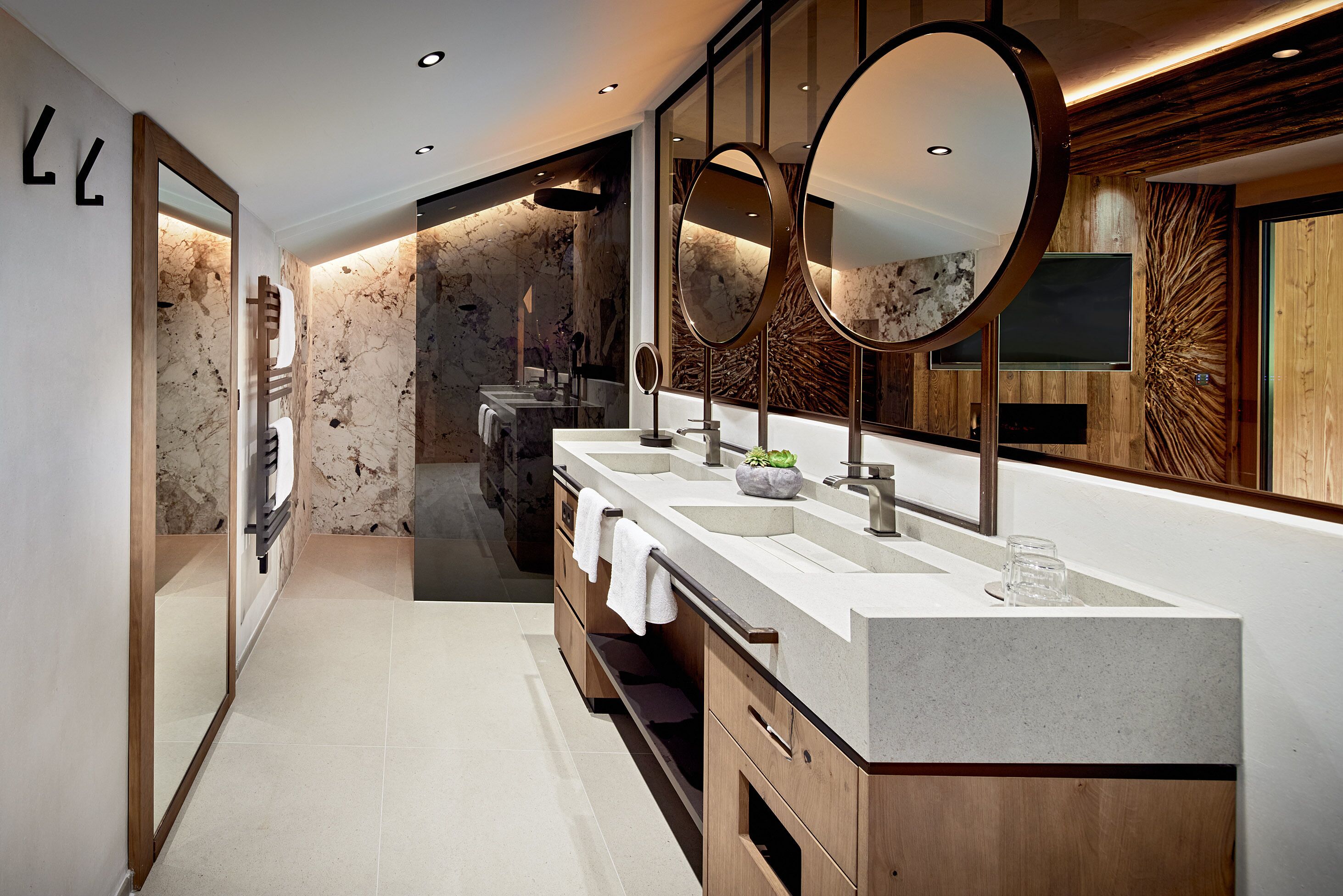 alm-suite vogelnest | bathroom | designer toiletries, hair dryer, bathrobes, slippers