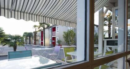 Brit Hotel Essentiel Pau Lescar