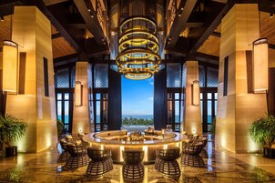 3 restaurantes, se sirven desayunos, comidas y cocina internacional