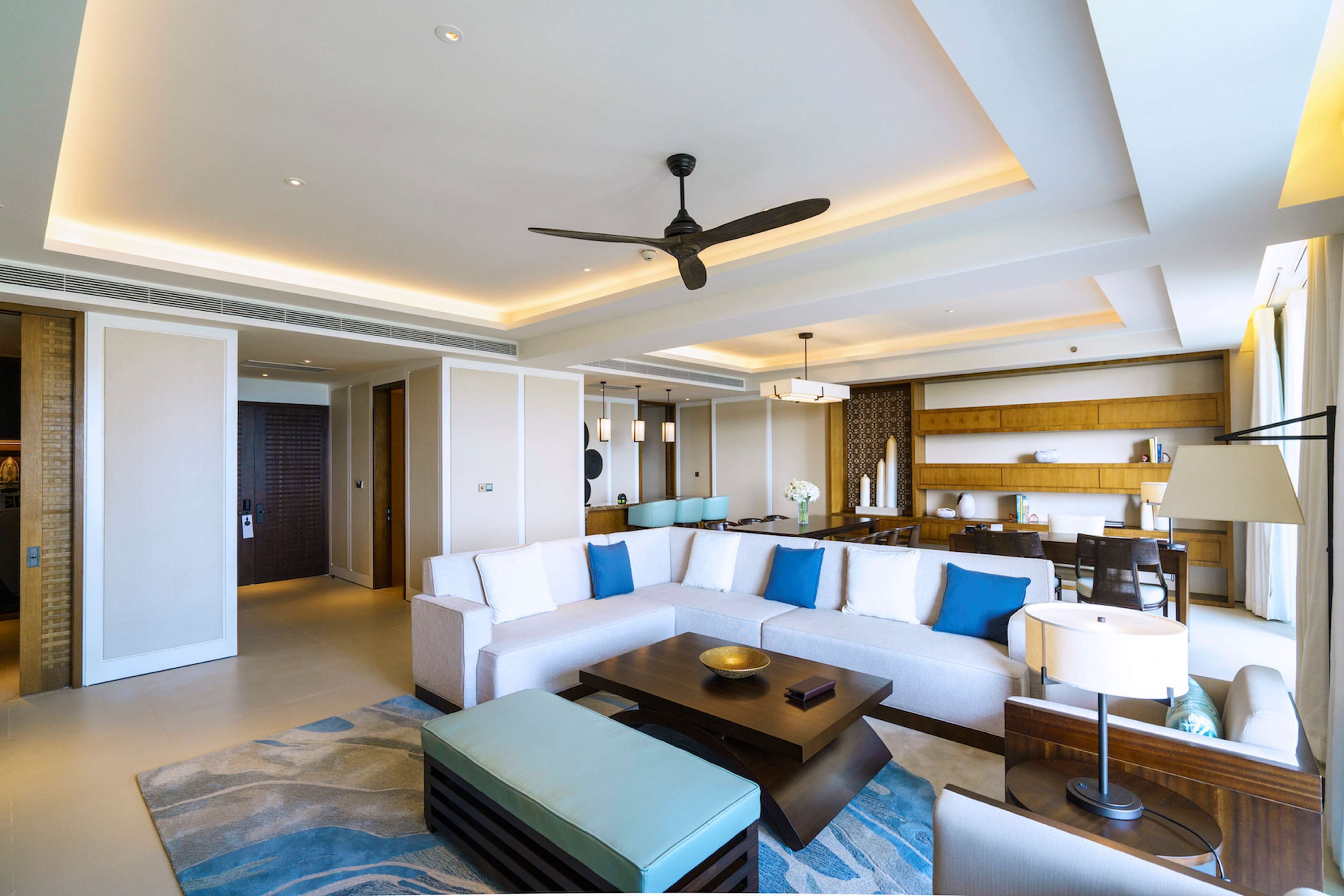 one bedroom deluxe ocean view suite | 1 bedroom, premium bedding, in-room safe, individually decorated