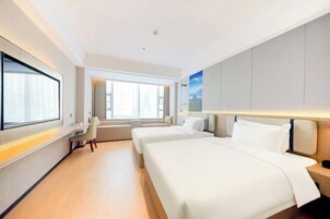 Minibar, in-room safe, alarm clocks