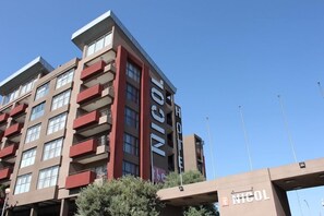 Exterior - The Nicol Hotel (Johannesburg)